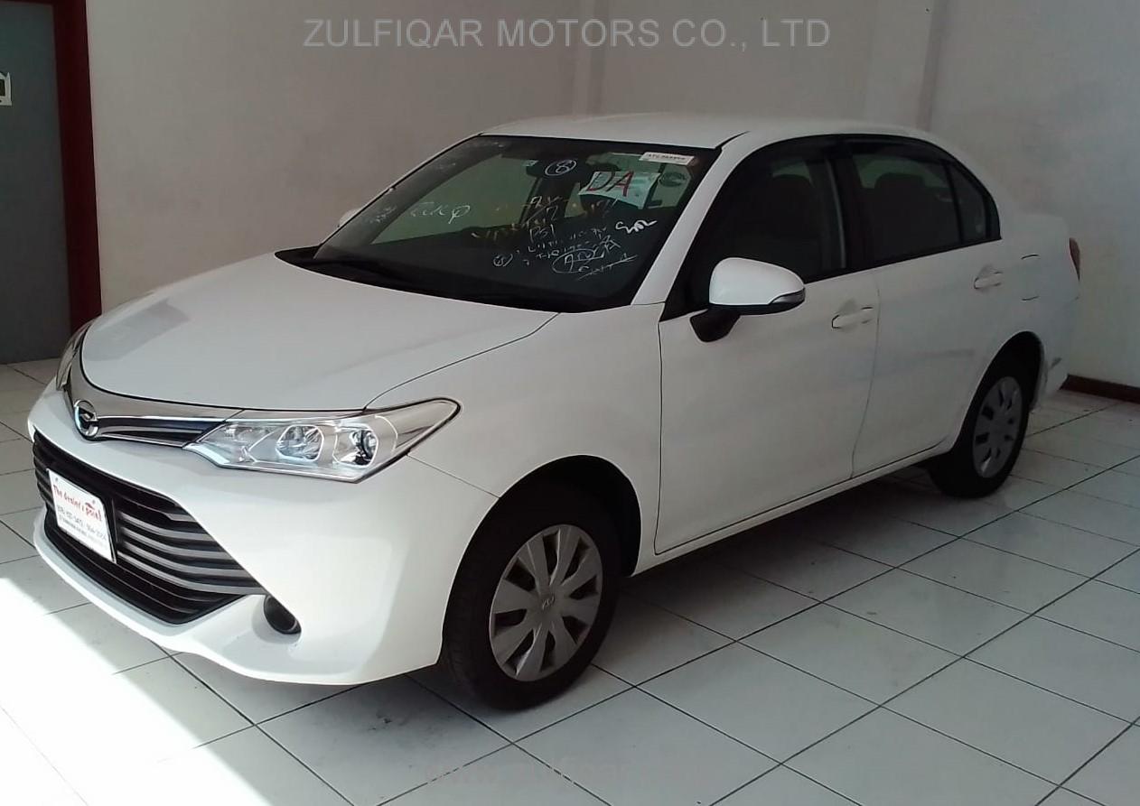 TOYOTA COROLLA AXIO 2016 Image 3
