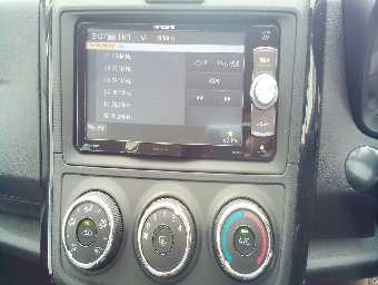 TOYOTA COROLLA AXIO 2016 Image 9