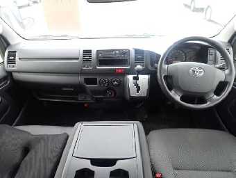 TOYOTA REGIUSACE 2017 Image 5