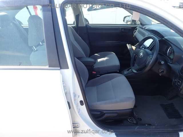 TOYOTA COROLLA AXIO 2017 Image 3