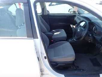 TOYOTA COROLLA AXIO 2017 Image 3