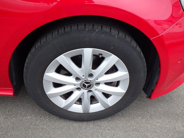 MERCEDES BENZ A CLASS 2017 Image 22