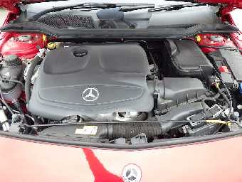MERCEDES BENZ A CLASS 2017 Image 17