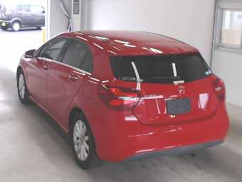 MERCEDES BENZ A CLASS 2017 Image 5