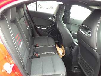 MERCEDES BENZ A CLASS 2017 Image 10