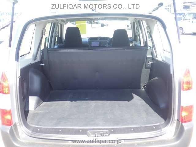 TOYOTA SUCCEED 2017 Image 9