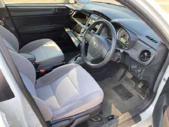 TOYOTA COROLLA AXIO 2017 Image 5