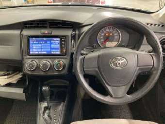 TOYOTA COROLLA AXIO 2017 Image 6