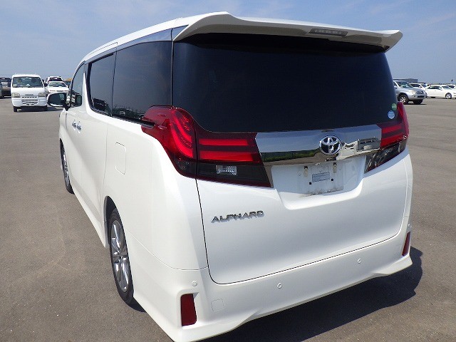 TOYOTA ALPHARD 2017 Image 25