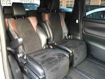 TOYOTA ALPHARD 2017 Image 6