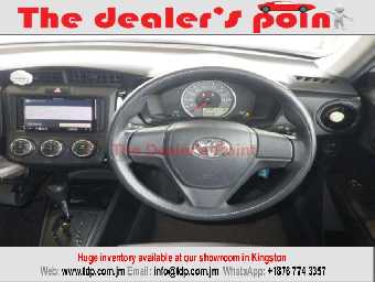 TOYOTA COROLLA AXIO 2017 Image 15