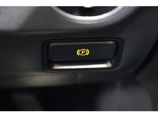 MERCEDES BENZ CLA CLASS 2019 Image 25