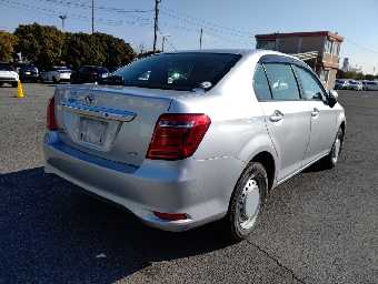 TOYOTA COROLLA AXIO 2017 Image 2