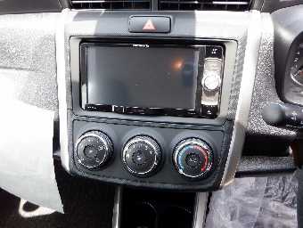 TOYOTA COROLLA FIELDER 2018 Image 9