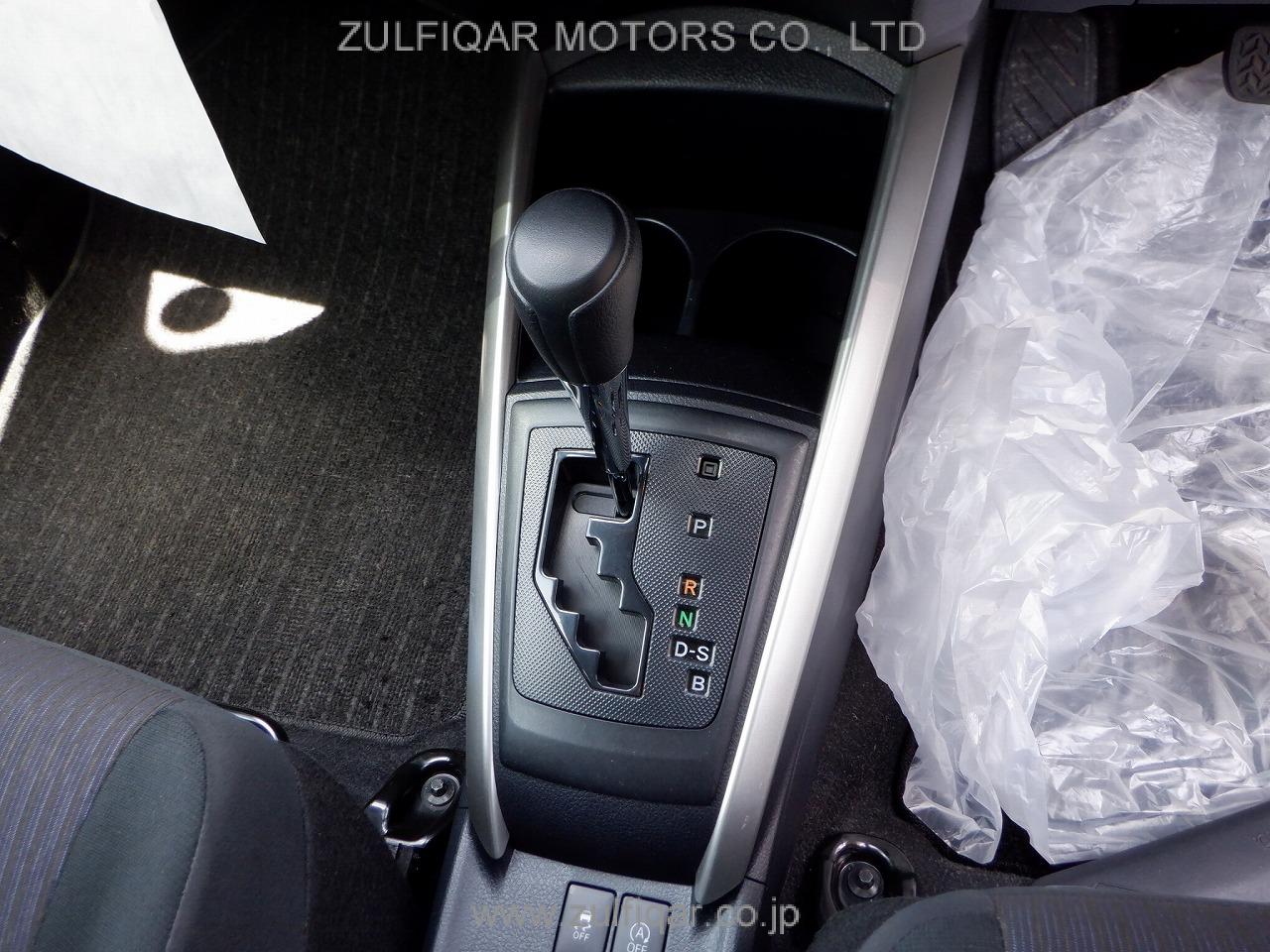 TOYOTA COROLLA FIELDER 2018 Image 10