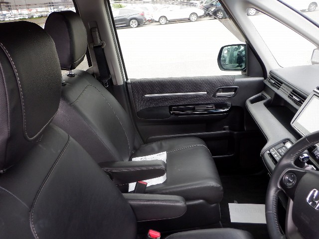 HONDA STEPWGN SPADA 2017 Image 22