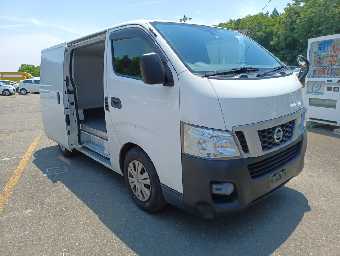 NISSAN NV350 CARAVAN 2015 Image 2
