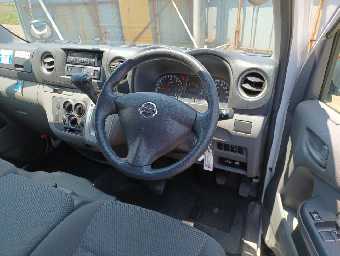 NISSAN NV350 CARAVAN 2015 Image 7