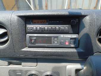 NISSAN NV350 CARAVAN 2015 Image 8