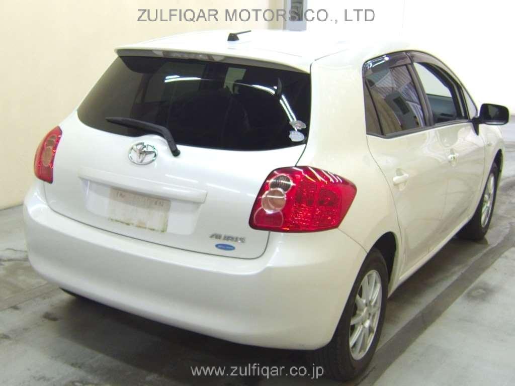 TOYOTA AURIS 2009 Image 2