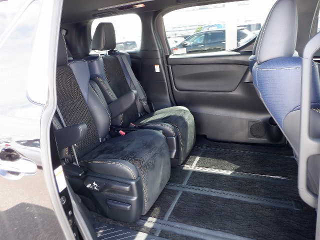 TOYOTA VELLFIRE 2017 Image 22