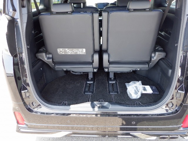 TOYOTA VELLFIRE 2017 Image 23