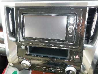 TOYOTA VELLFIRE 2017 Image 11