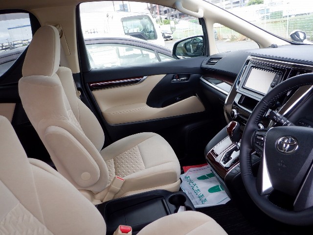 TOYOTA VELLFIRE 2017 Image 19