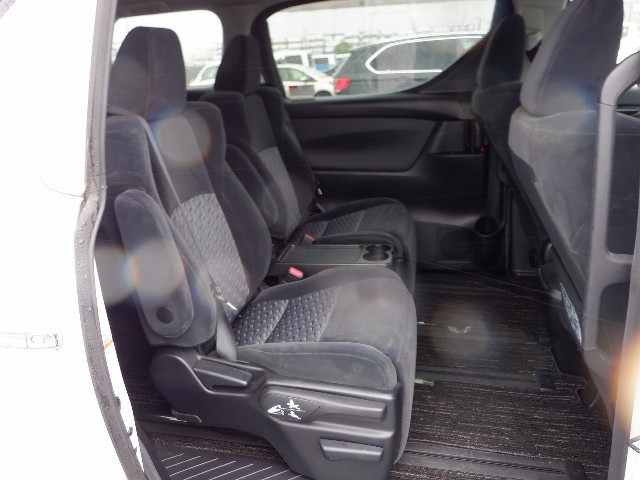 TOYOTA ALPHARD 2017 Image 21