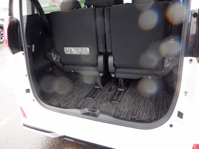 TOYOTA ALPHARD 2017 Image 22