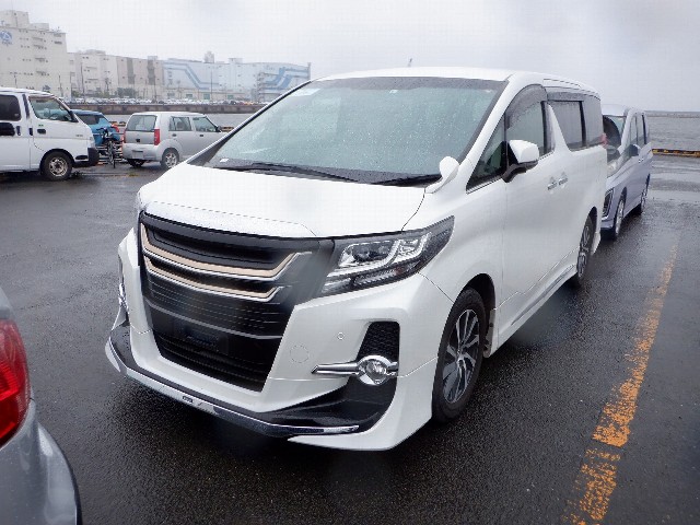 TOYOTA ALPHARD 2017 Image 24