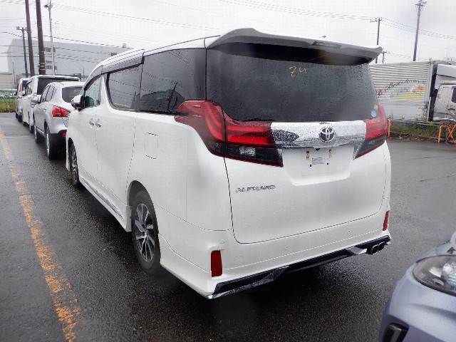 TOYOTA ALPHARD 2017 Image 25