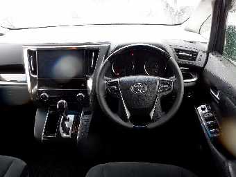 TOYOTA ALPHARD 2017 Image 10