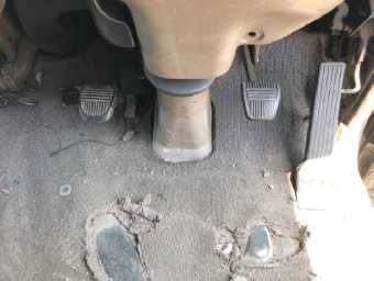 HINO DUTRO 2002 Image 4