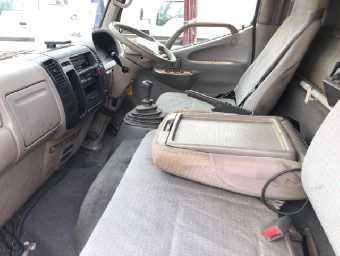 HINO DUTRO 2002 Image 5