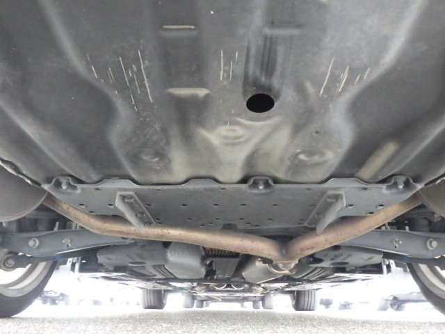 TOYOTA CROWN HYBRID 2011 Image 20