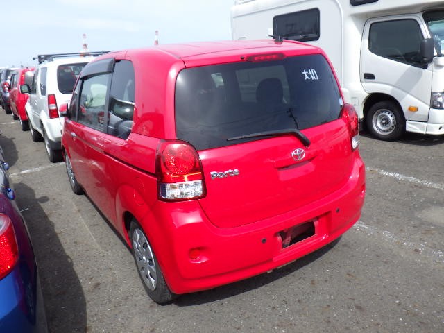 TOYOTA PORTE 2012 Image 20