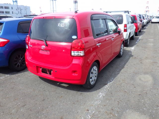 TOYOTA PORTE 2012 Image 21