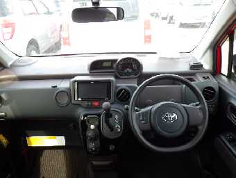 TOYOTA PORTE 2012 Image 15