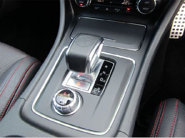 MERCEDES BENZ A CLASS 2018 Image 19