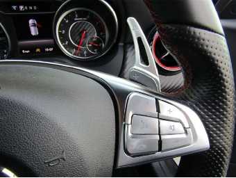 MERCEDES BENZ A CLASS 2018 Image 16