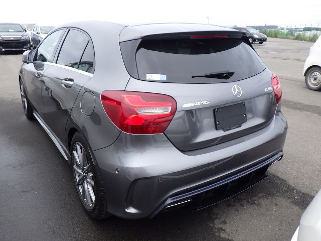 MERCEDES BENZ A CLASS 2018 Image 42