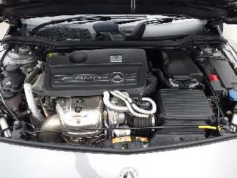 MERCEDES BENZ A CLASS 2018 Image 39
