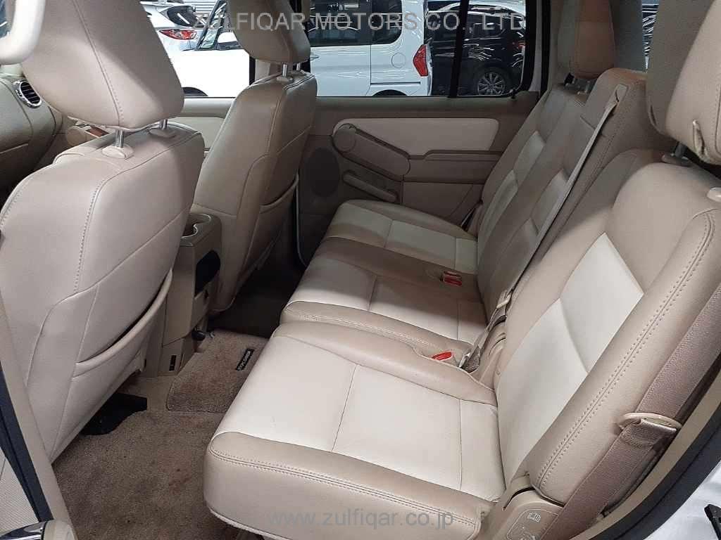 FORD EXPLORER 2011 Image 9