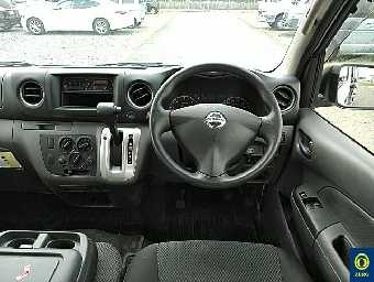 NISSAN NV350 CARAVAN 2017 Image 5