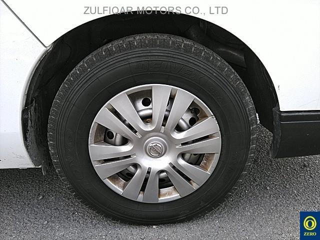 NISSAN NV350 CARAVAN 2017 Image 10