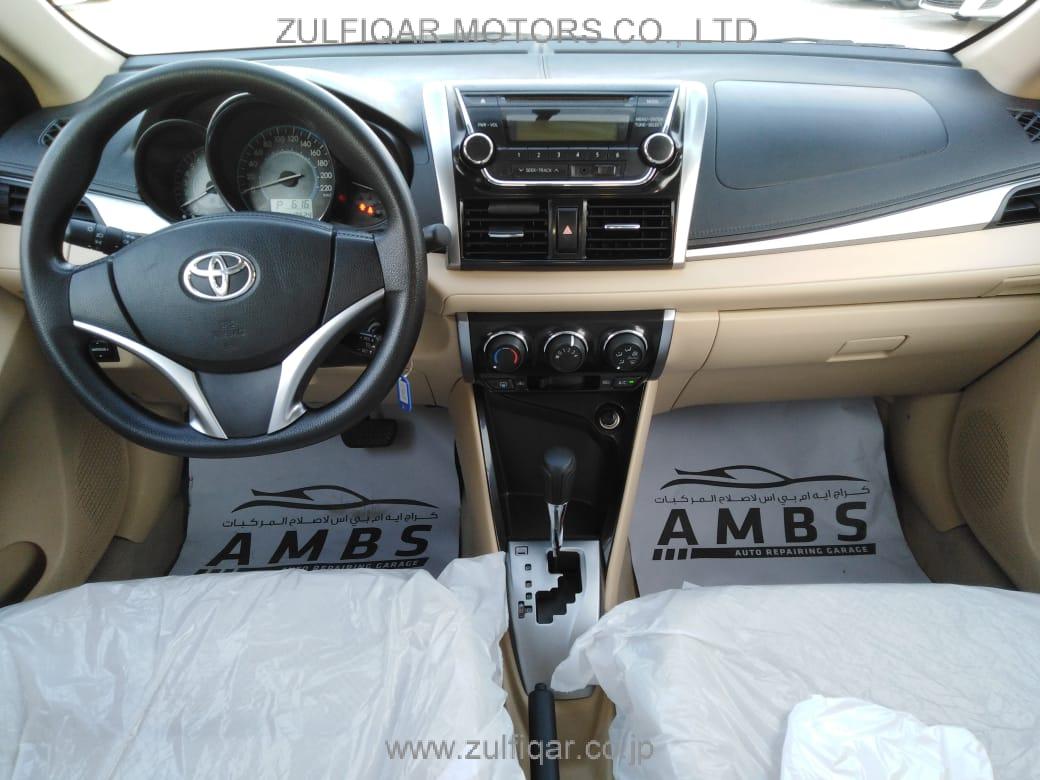 TOYOTA YARIS 2017 Image 11