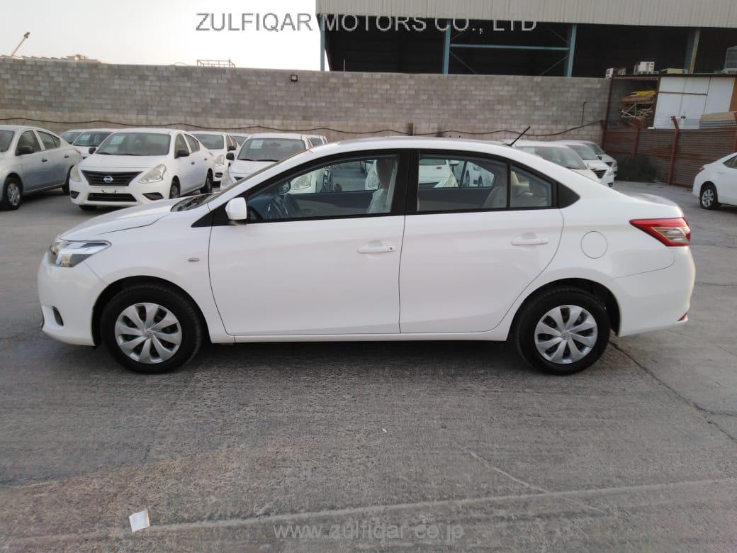 TOYOTA YARIS 2017 Image 4