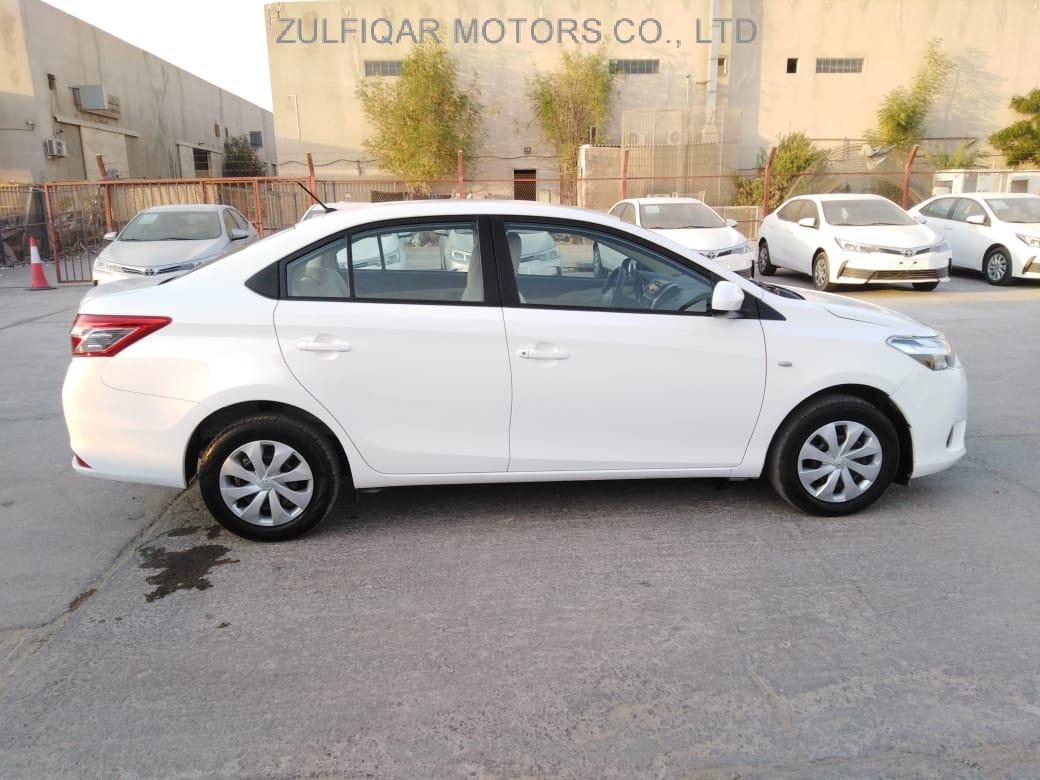 TOYOTA YARIS 2017 Image 5