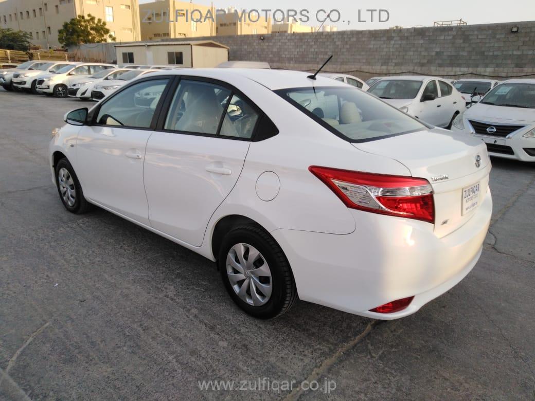 TOYOTA YARIS 2017 Image 6